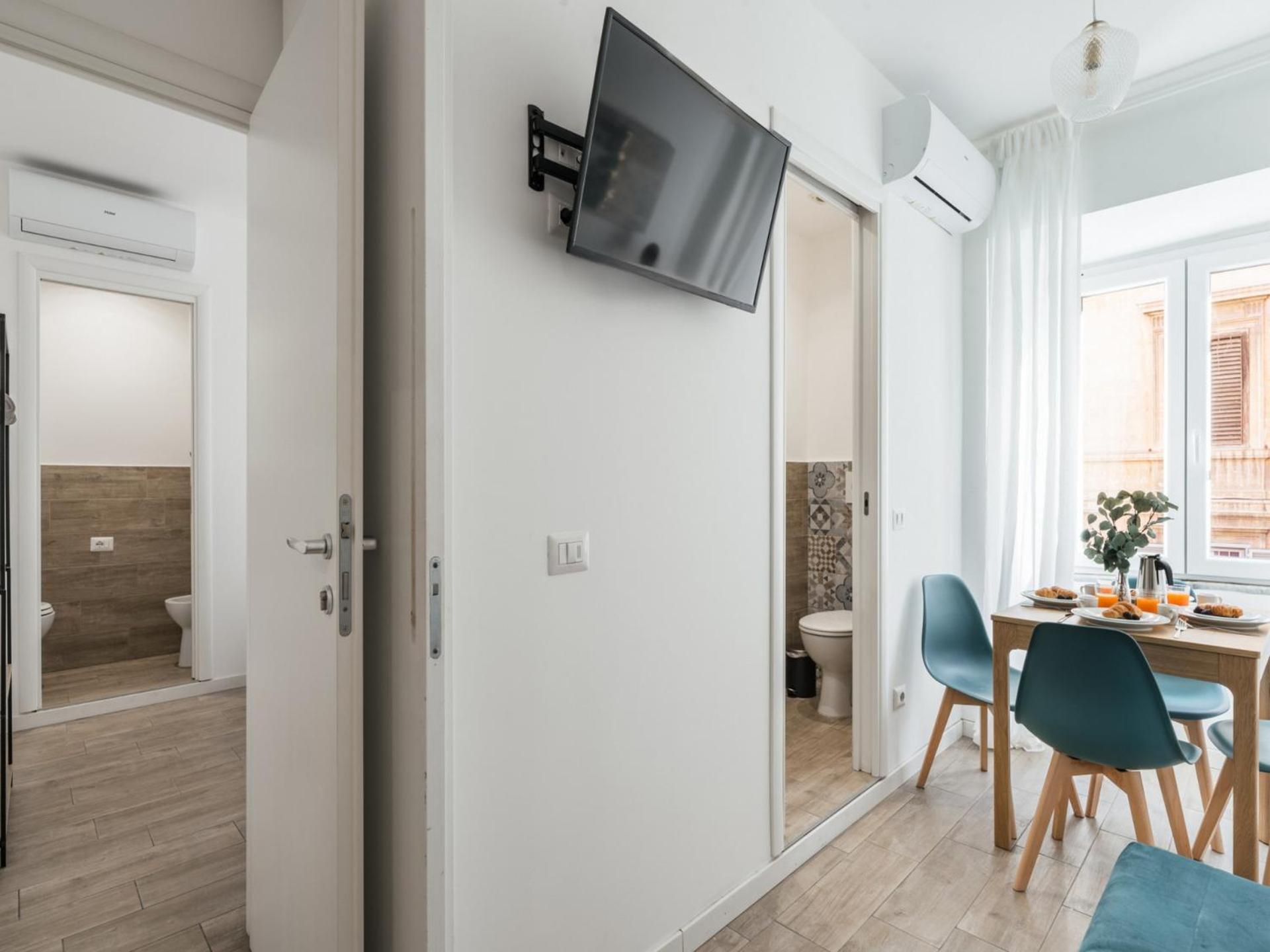 The Rent - Three-room Near The Colosseum * Rom