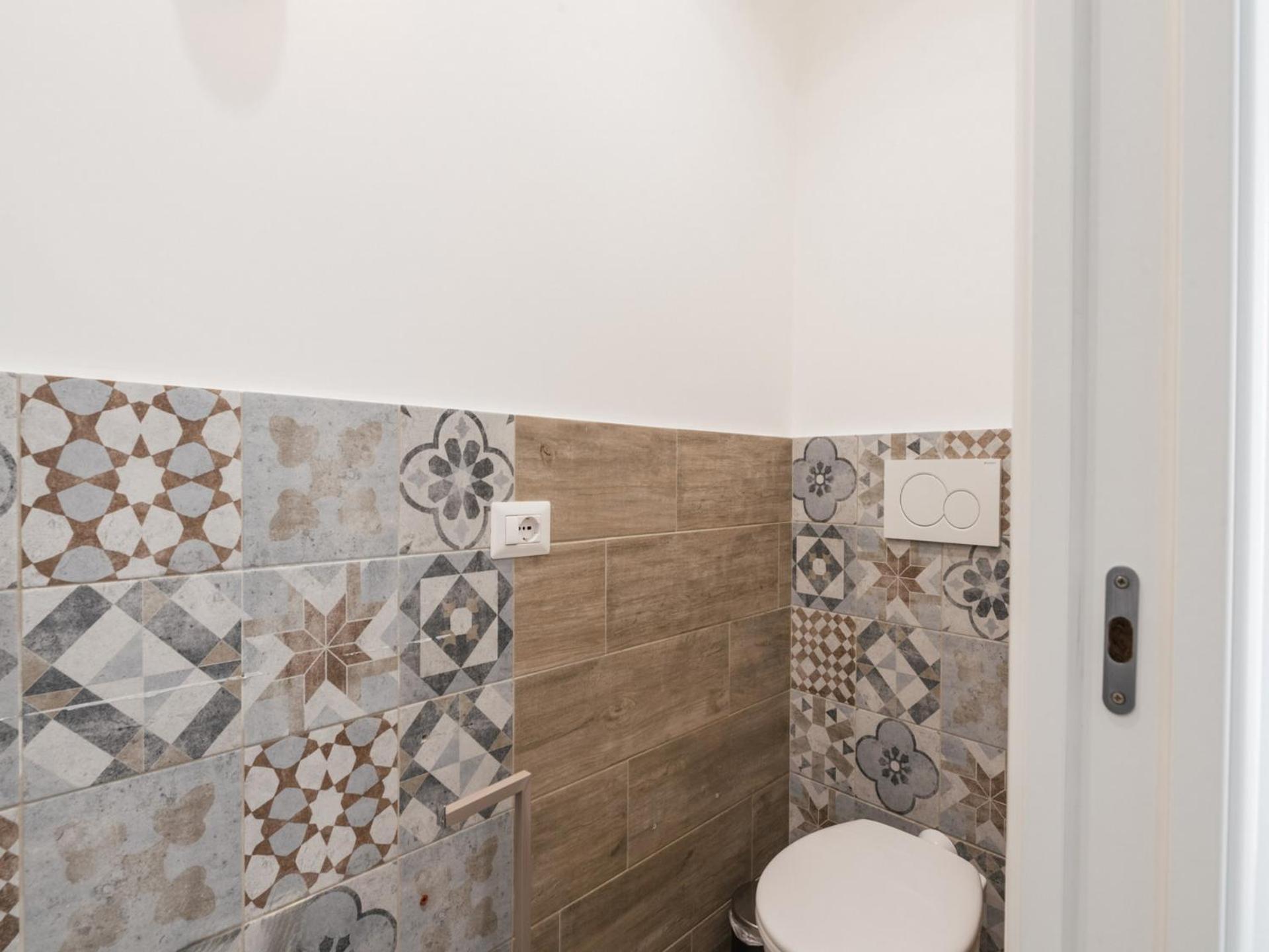The Rent - Three-room Near The Colosseum Apartment Rom